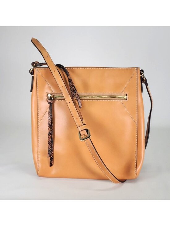 G.I.L.I. Handbags - NWOT G.I.L.I. Women's Honey Brown Leather Flat Double Zip Crossbody 1438
